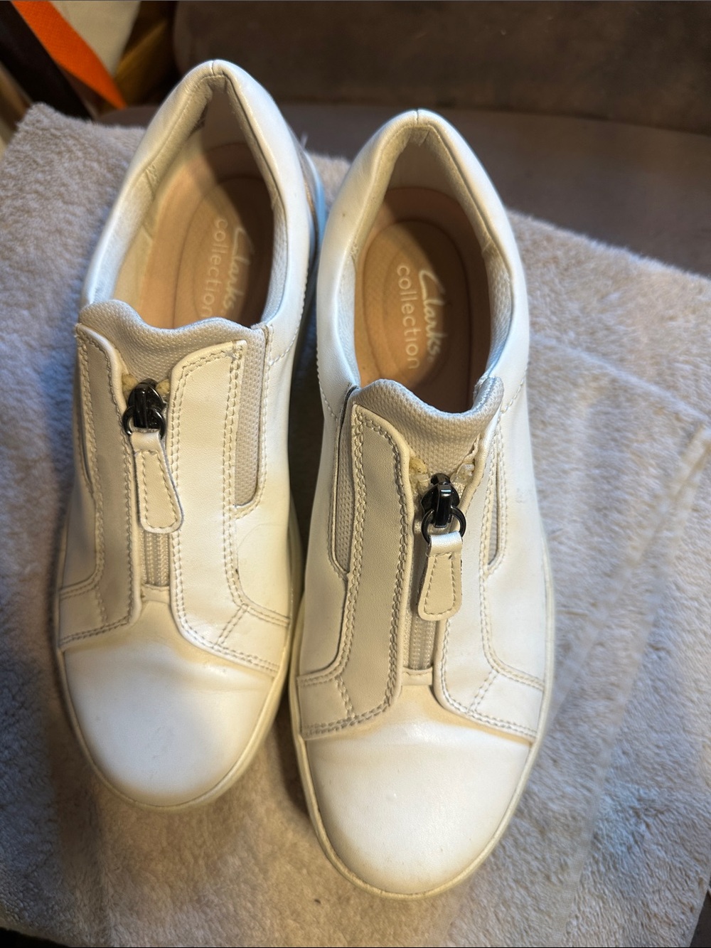 Clarks White Leather Slip-On Sneakers with Front Zipper